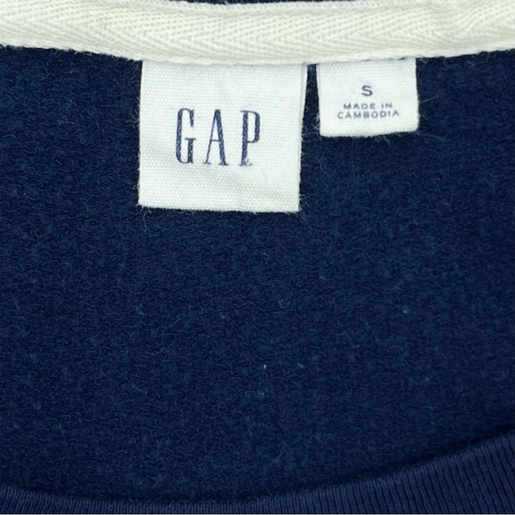 Gap Cropped Rainbow Striped Navy Sweatshirt - Picture 5 of 7